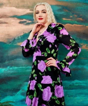 Со мной ты окунешься в мир настоящего удовольствия и наслаждения. ✨😉
Я опытная и страстная, готова подарить тебе незабываемые моменты нашей интимной встречи. Мои услуги разнообразны и способны удовлетворить каждое твое желание. 😏❤️
Для тебя у меня есть роскошный перечень возможностей: классический секс, оральные ласки, эротический массаж и многое другое. Я умею сделать твои фантазии реальностью. 💦🌹
Мое фото подтверждают мою красоту и сексуальность. 😍📸 Ни один мужчина не остается равнодушным перед моими изгибами и очарованием. 🌺🔥
Если ты хочешь узнать обо мне больше, мои отзывы всегда будут говорить о моей профессиональности и нежности. Позволь мне позаботиться о тебе и подарить искру страсти и наслаждения. 🌟❤️
Я буду рада встрече с тобой в Москве. Доверься мне и ощути настоящие эмоции и блаженство. Жду тебя, мой щедрый и искушенный мужчина. 💋💫 Лена